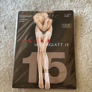 Falke seidenglatt 15 powder color